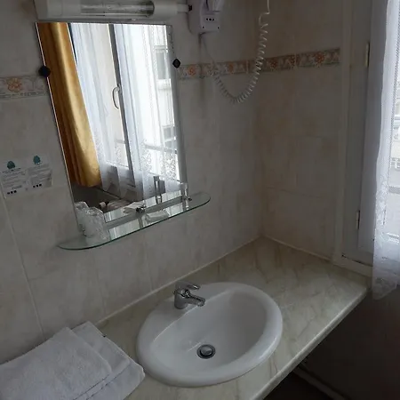 Ξενοδοχείο Comfort Alba 2*