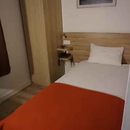 Comfort Alba Ξενοδοχείο