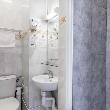 Hotel Comfort Alba 2*